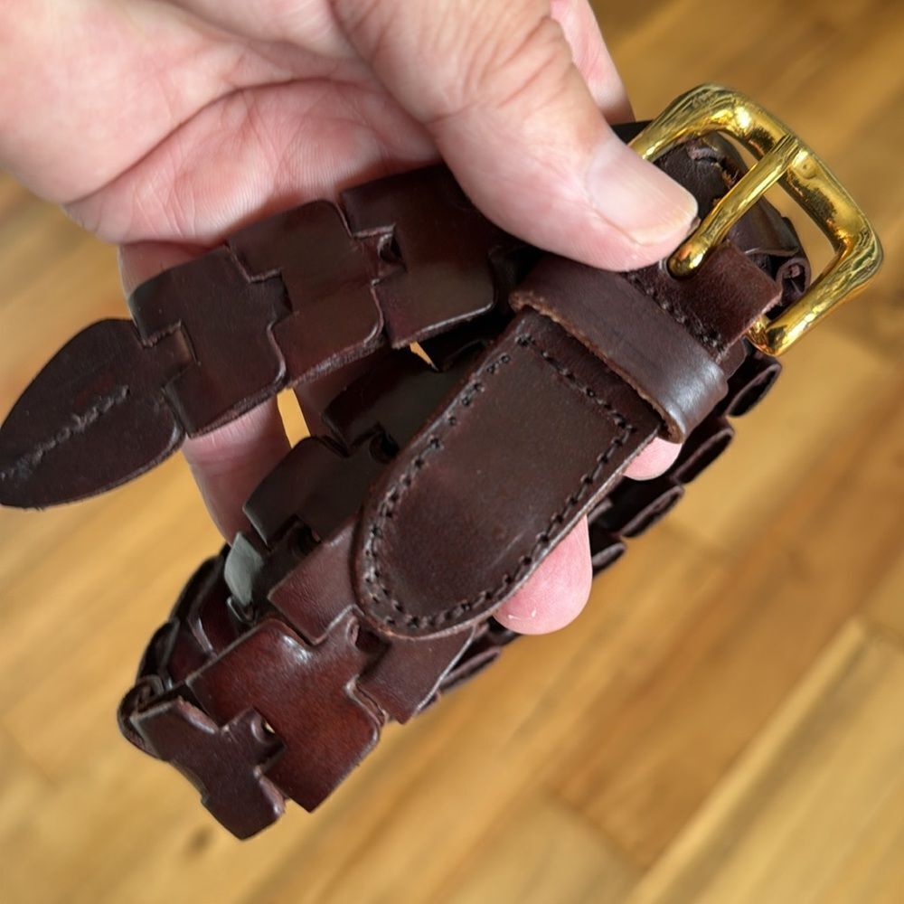 Leather linked belt
